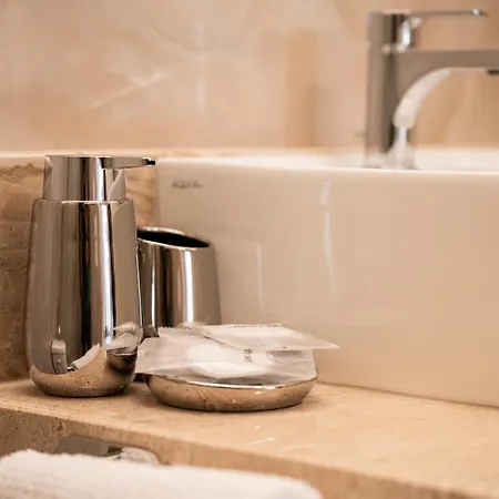 Elegance Calasetta's بيت ضيافة كالاسيتا