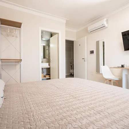 Elegance Calasetta's كالاسيتا